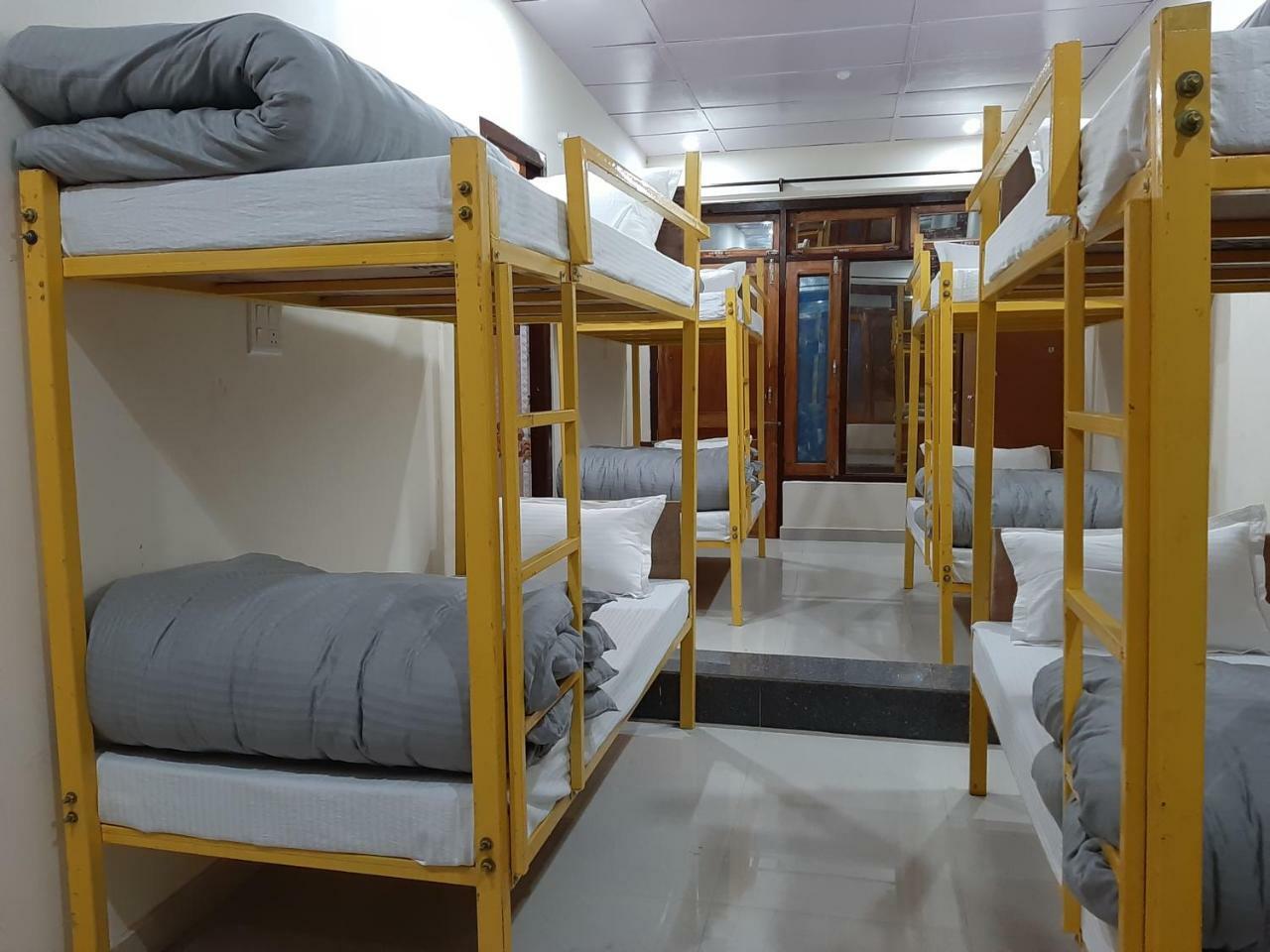 Bir Nest Hostel ภายนอก รูปภาพ