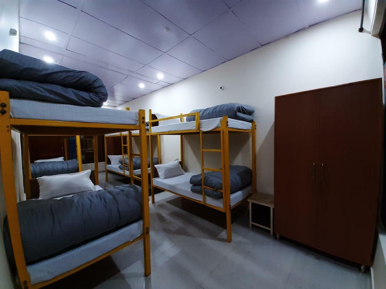 Bir Nest Hostel ภายนอก รูปภาพ